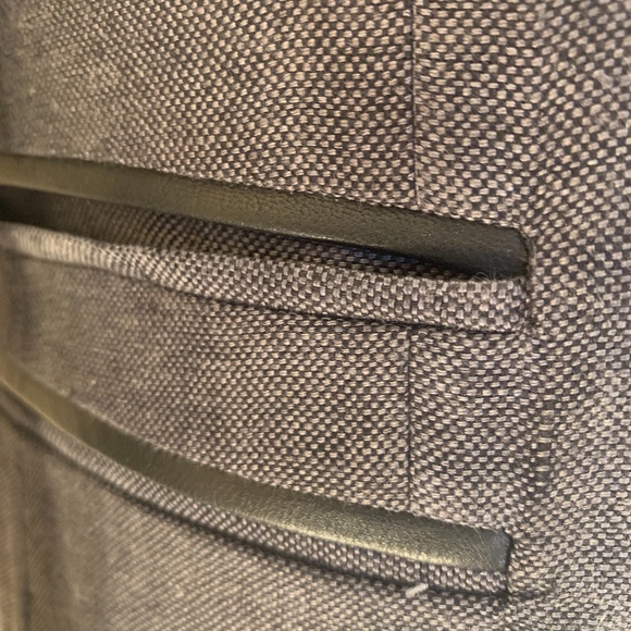 Calvin Klein Linen and Vegan Leather 2 Button Blazer Small ~36R 100% linen - Picture 2 of 5